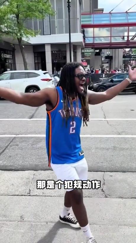 有點抽象！外國網(wǎng)友模仿SGA在場上的精彩表現(xiàn)